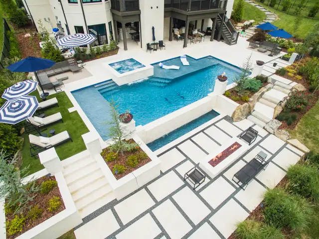 Infinity-edge pool built by Waterscapes Backyard Resorts in Middle Tennessee