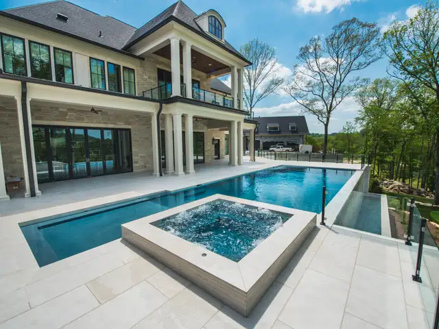 Infinity-edge pool built by Waterscapes Backyard Resorts in Middle Tennessee