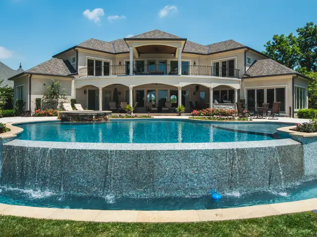 Infinity-edge pool built by Waterscapes Backyard Resorts in Middle Tennessee