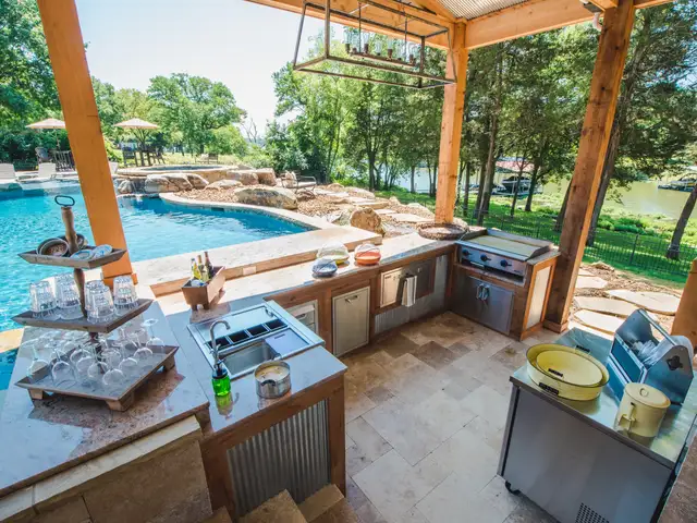 Outdoor kitchen built by Waterscapes Backyard Resorts in Middle Tennessee