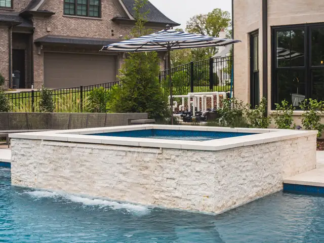 Custom spa built by Waterscapes Backyard Resorts in Middle Tennessee