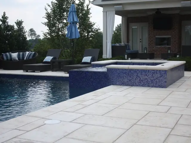 Custom spa built by Waterscapes Backyard Resorts in Middle Tennessee