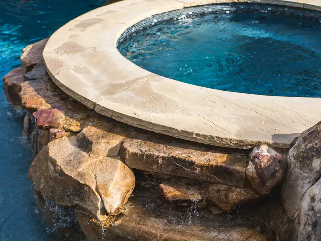 Custom spa built by Waterscapes Backyard Resorts in Middle Tennessee