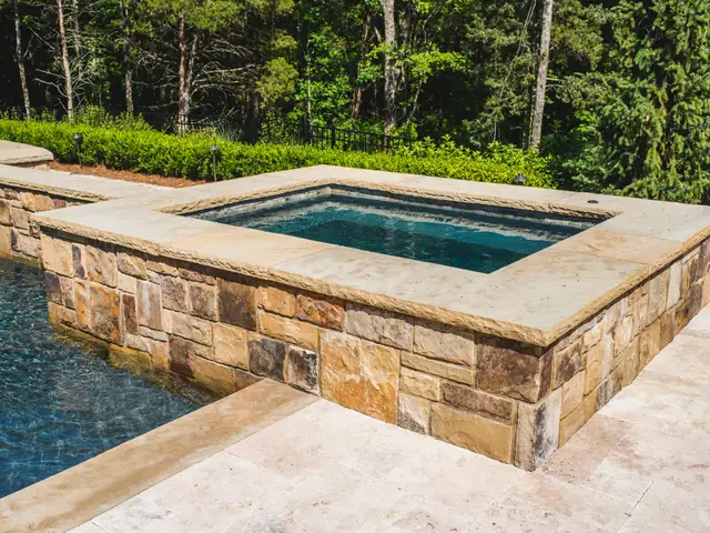 Custom spa built by Waterscapes Backyard Resorts in Middle Tennessee