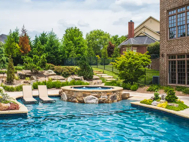 Custom spa built by Waterscapes Backyard Resorts in Middle Tennessee