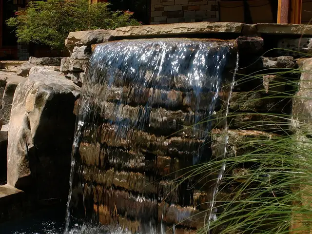 Water feature built by Waterscapes Backyard Resorts in Middle Tennessee