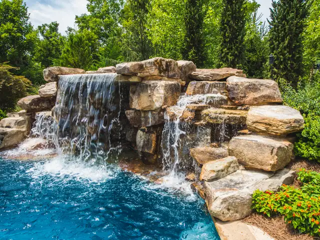 Water feature built by Waterscapes Backyard Resorts in Middle Tennessee