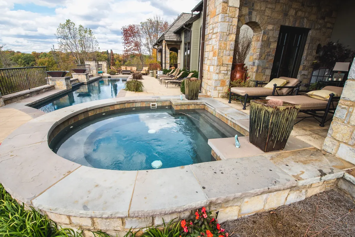 Luxury Custom Pool Builder in Brentwood, TN | Waterscapes Backyard Resorts